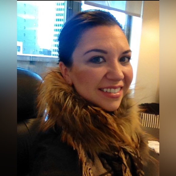 Meet your Posher, Aviva - Picture 2 of 13